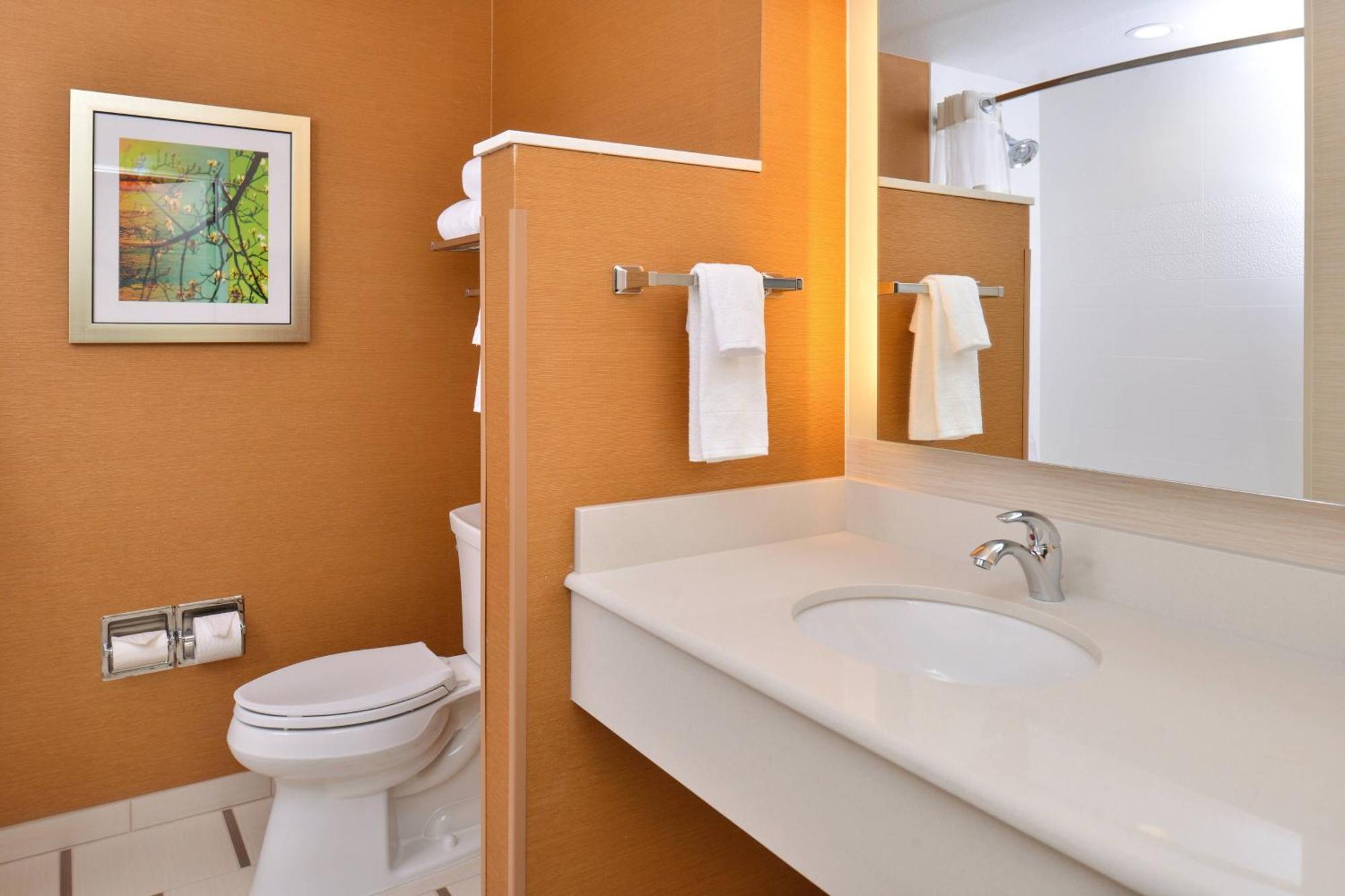 Fairfield Inn & Suites By Marriott Sacramento Airport Woodland Exterior foto